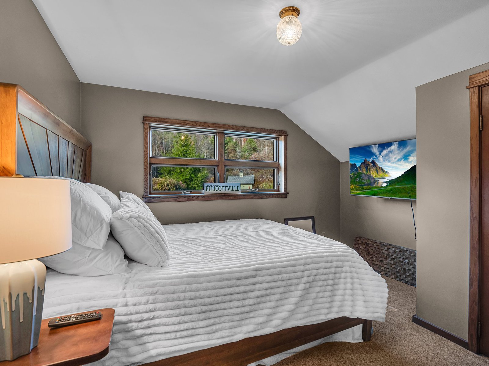 King bedroom